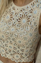 TOP BEIGE SEQUINS ARGENTES CROCHET