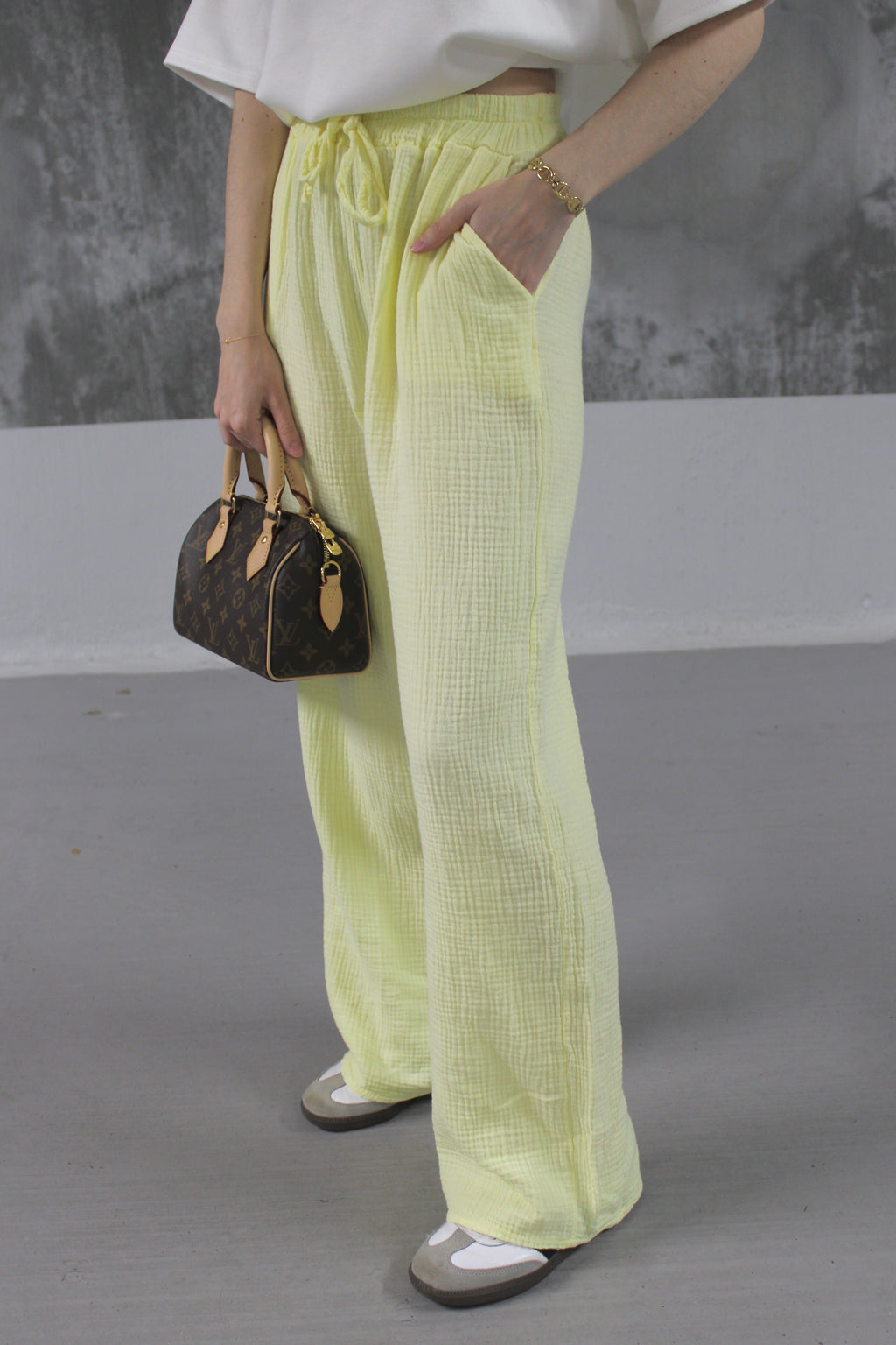 PANTALON JAUNE ESMEE