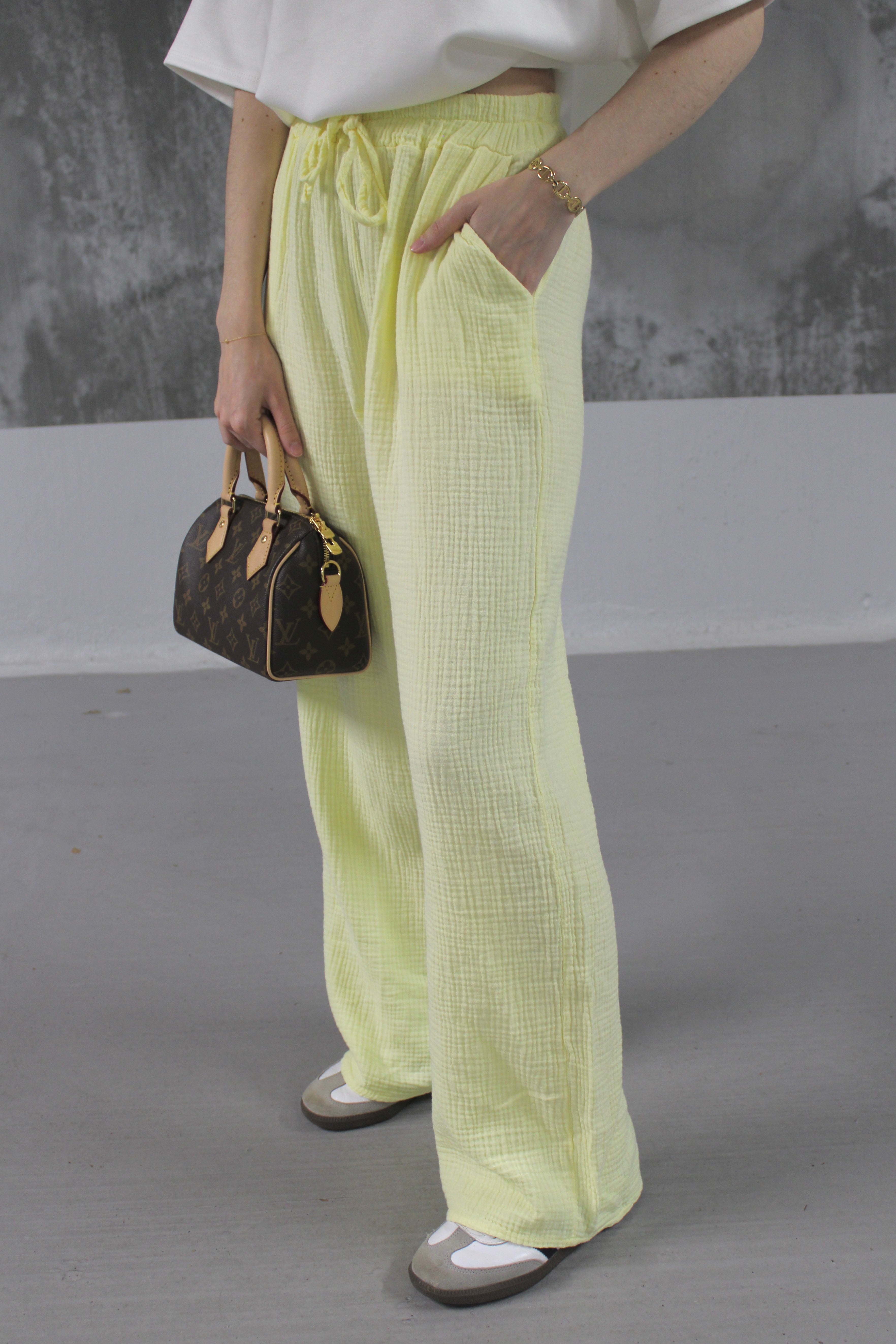 PANTALON JAUNE ESMEE
