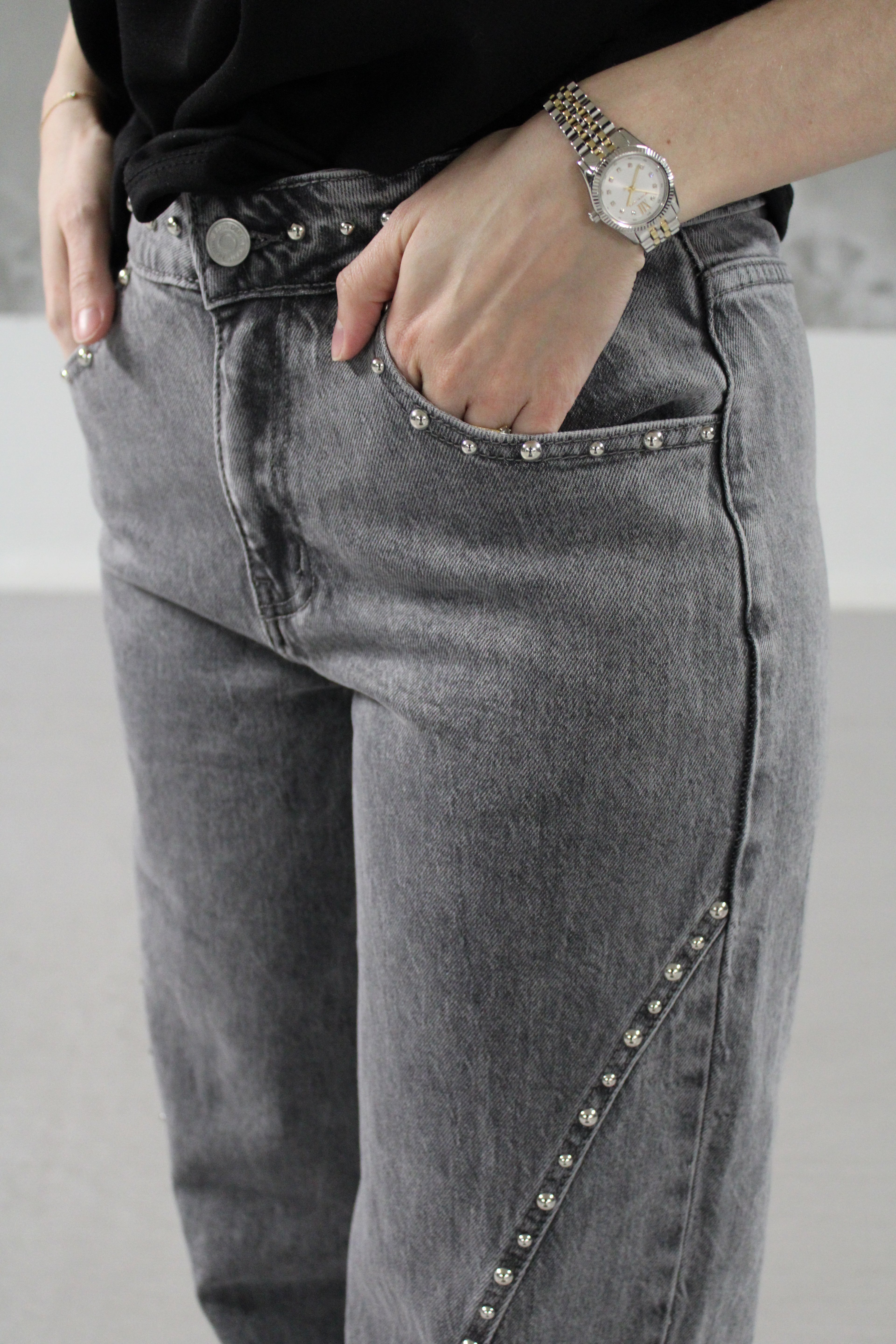 JEANS WIDE LEG GRIS A CLOUS