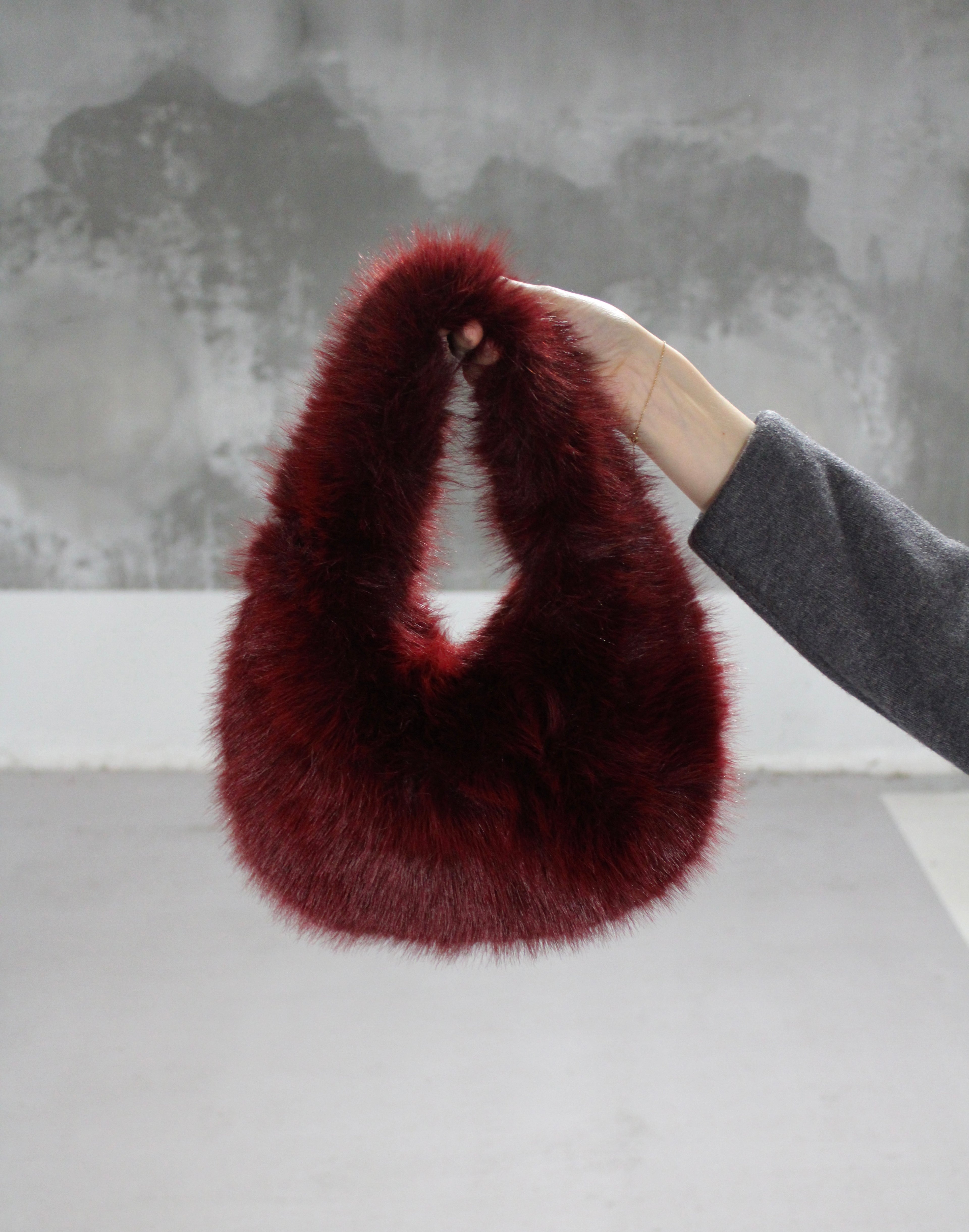 SAC EN FOURRURE BORDEAUX