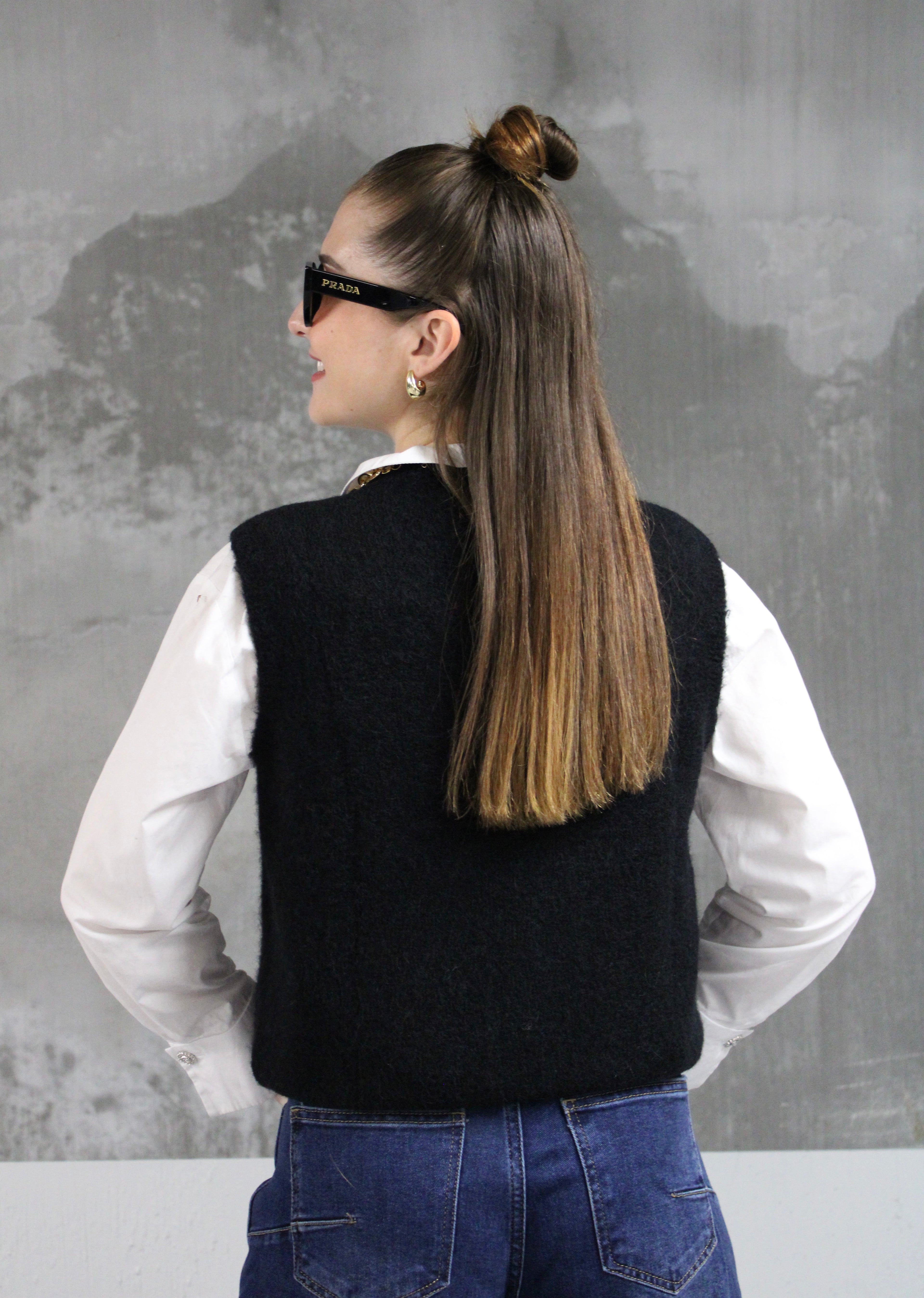 PULL SANS MANCHE NOIR ALYA