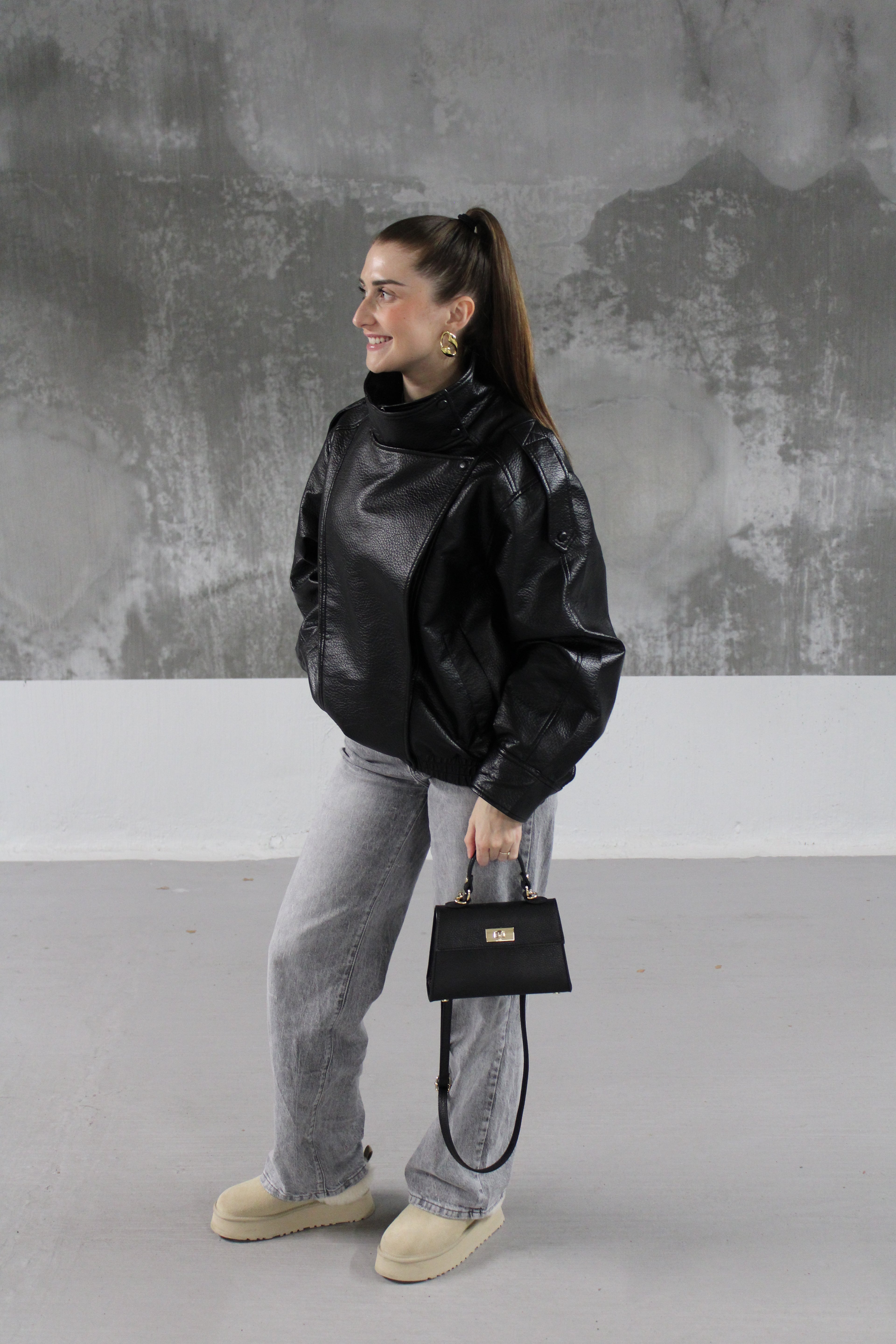 VESTE EN CUIR NOIRE ALIZEE