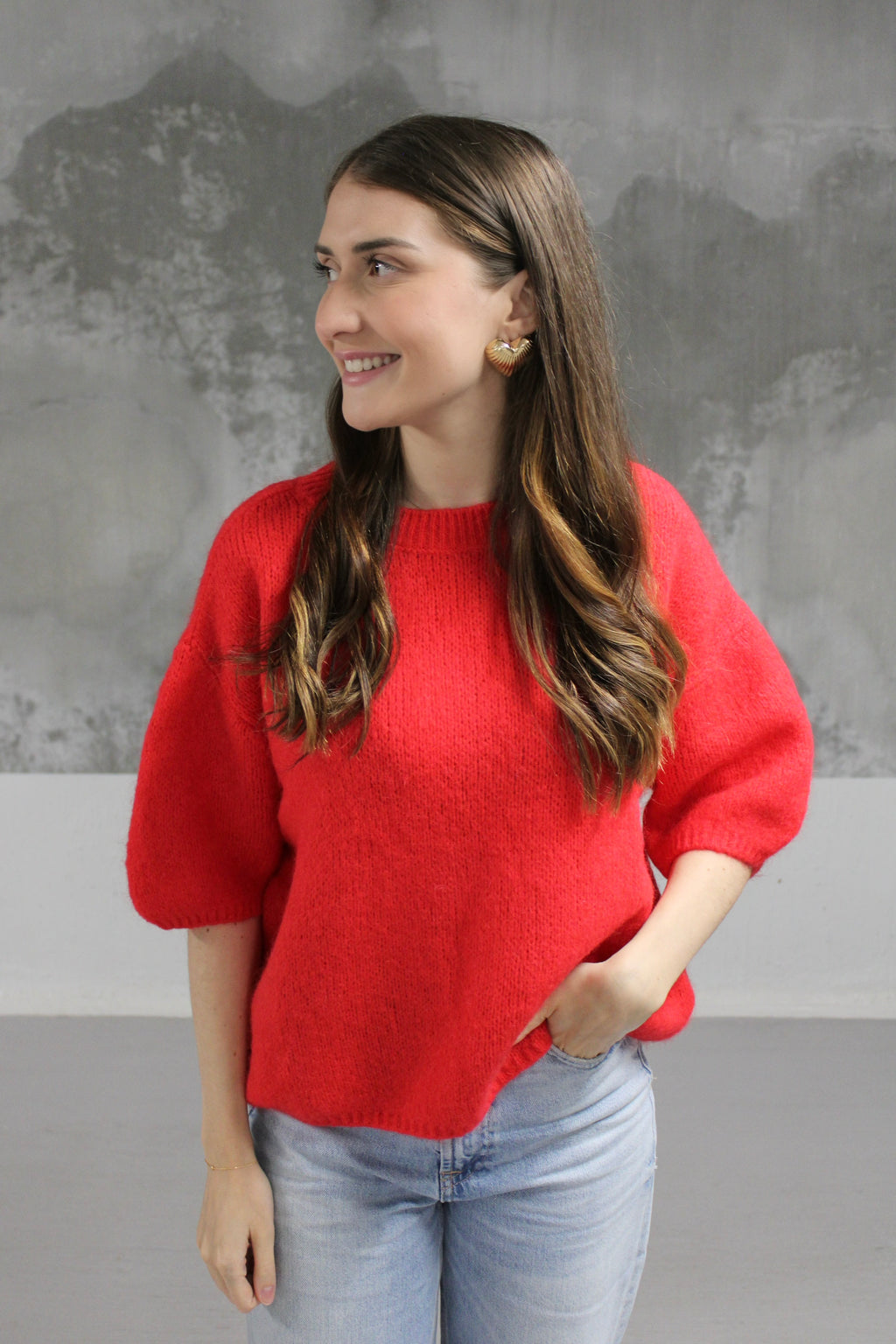 PULL SANS MANCHE ROUGE