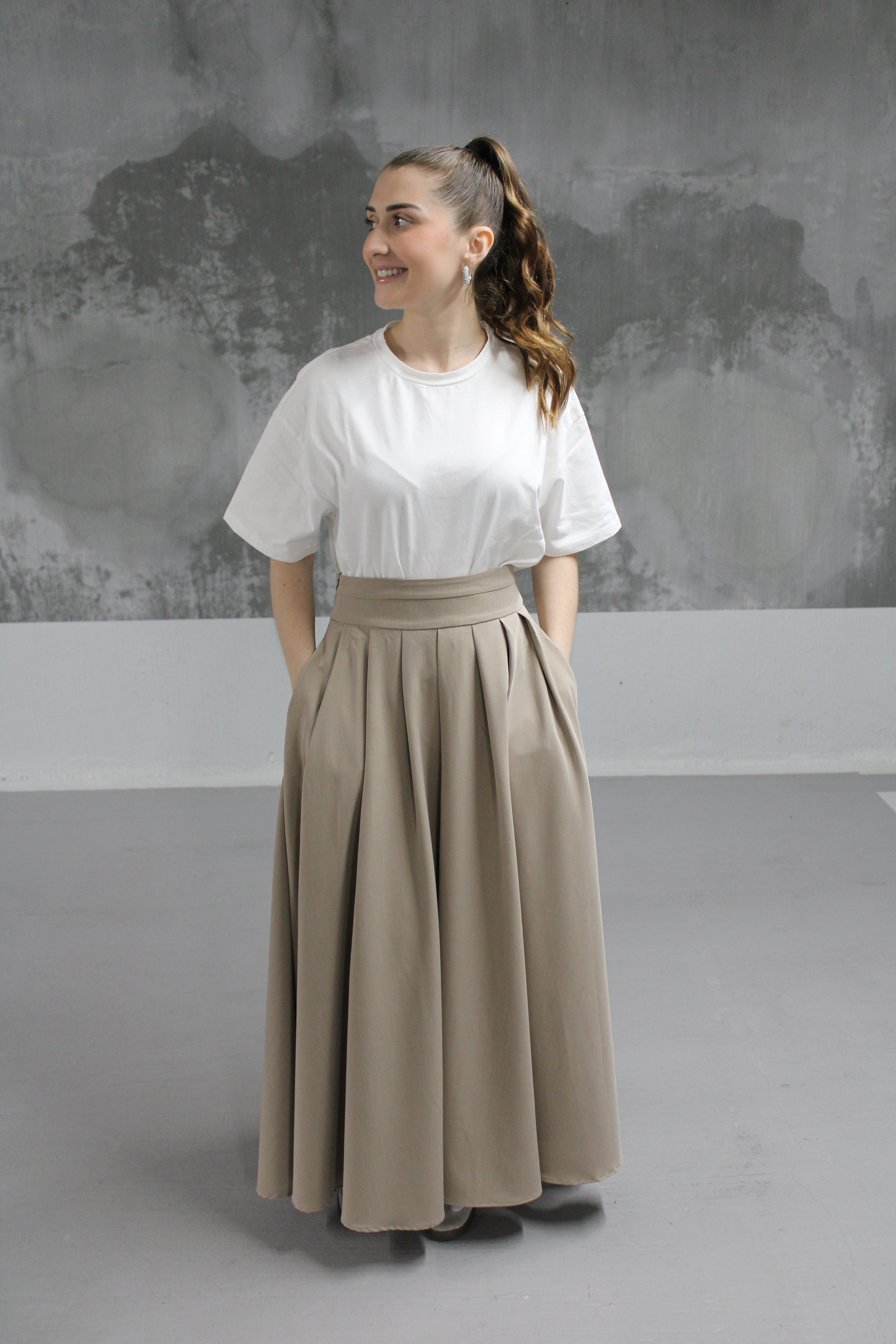 JUPE LONGUE PLISSEE TAUPE